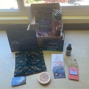 OWLCRATE COMPLETE BOX book club Violet Made Of  Thorns SIGNED 'COURTLY INTRIGUE’